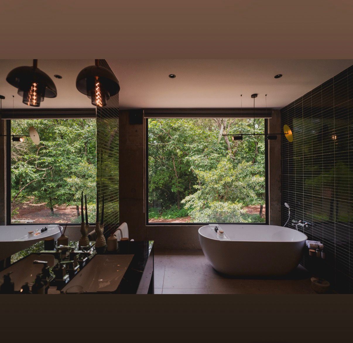 Villa bathroom with jungle view
